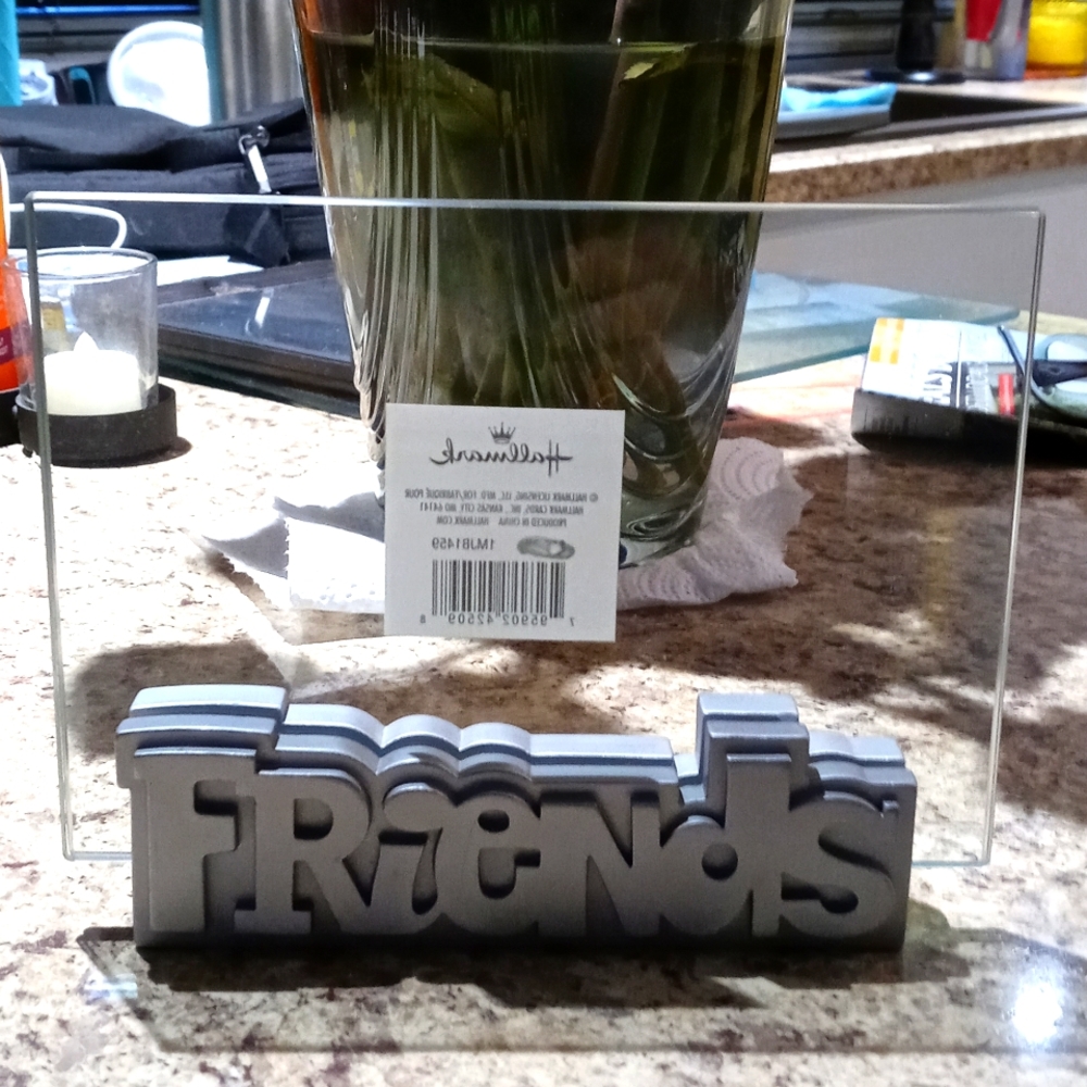 NWT PICTURE FRAME